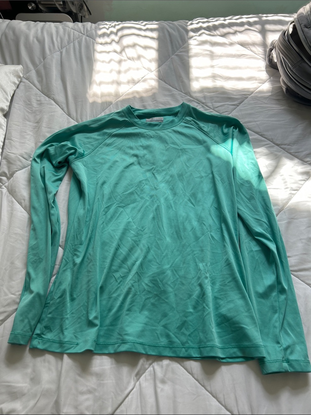 Columbia sunshirt